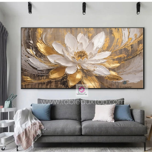 Fleur blanche et doré