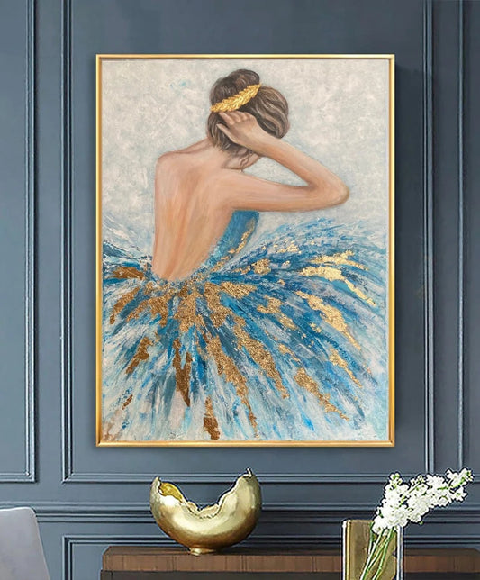 Art moderne femme élégante avec touche feuilles d'or v1